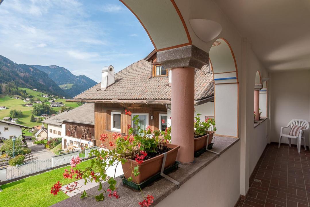 Residence Prapoz St. Ulrich in Gröden Exterior foto